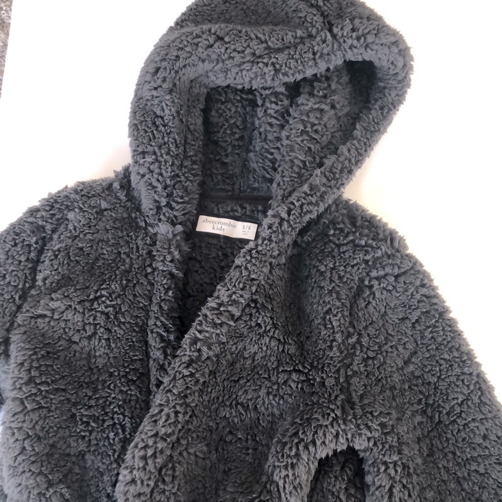 NWT ABERCROMBIE KIDS - COZY FAUX FUR PLUSH JACKET
